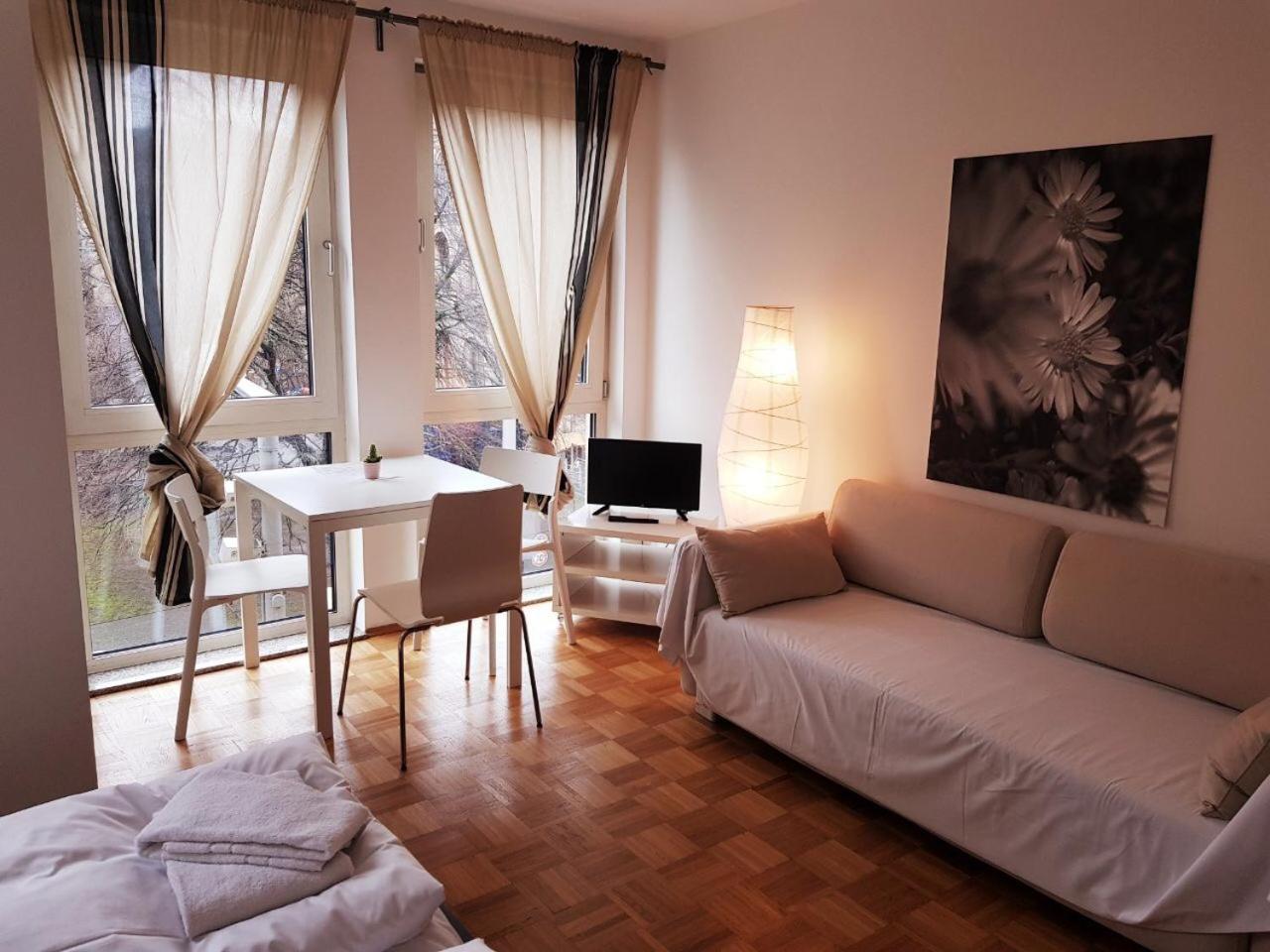 Holiday Near Central Station Appartement Berlijn